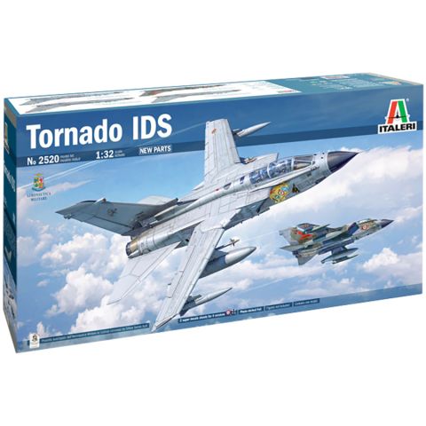 Истребитель Tornado IDS (1:32)