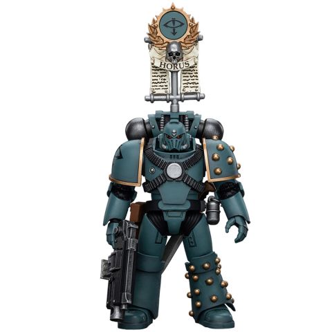 Фигурка JoyToy. Warhammer 30,000: Sons of Horus. MKIV Tactical Squad. Legionary with Legion Vexilla