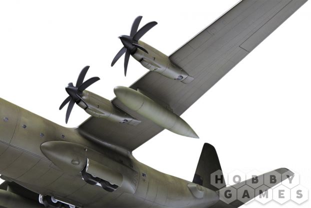 Американский военно-транспортный самолет С-130J-30 фото 5