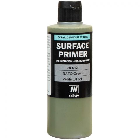 Краска Vallejo Surface Primer: NATO Green 74.612 (200 мл)